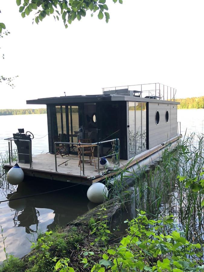 Houseboat- Dom Na Wodzie Z Sauna I Mozliwoscia Plywania ايوافا المظهر الخارجي الصورة