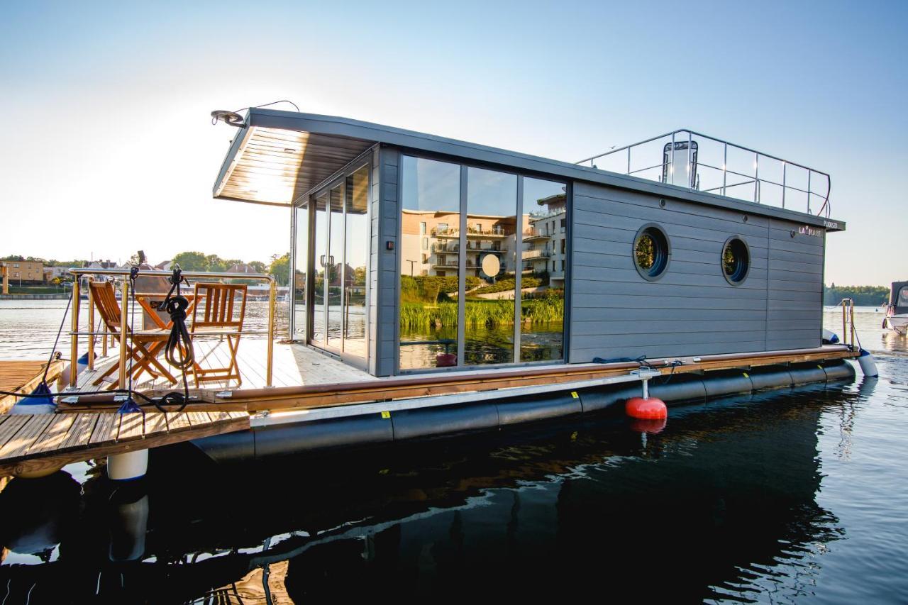 Houseboat- Dom Na Wodzie Z Sauna I Mozliwoscia Plywania ايوافا المظهر الخارجي الصورة